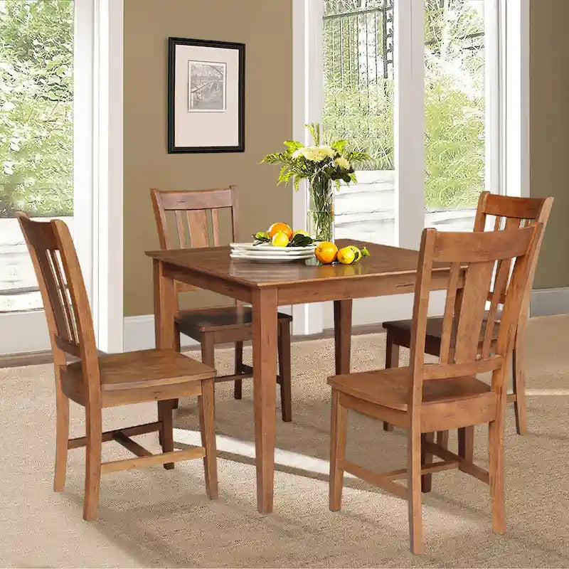 Mesa de comedor de madera maciza de 36 x 36 pulgadas con 4 sillas de respaldo tipo "Splatback"