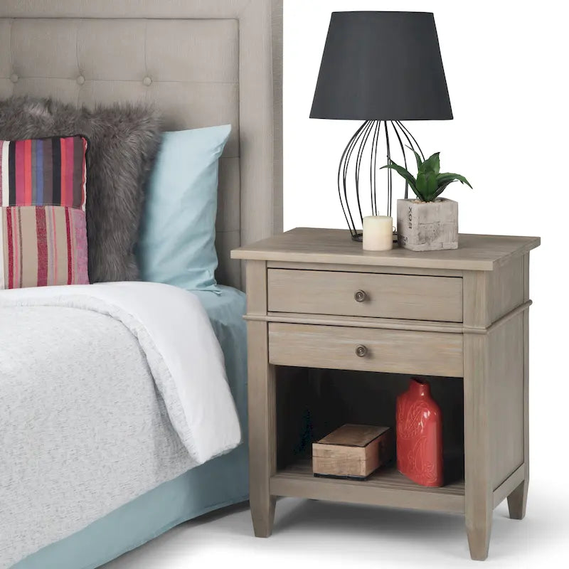 Mesa de noche de madera maciza Sterling de 24 pulgadas de ancho